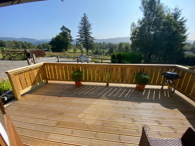 Hill Cottage Log Cabins