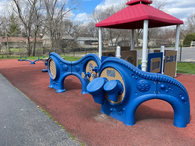 Reece- Alcott Center