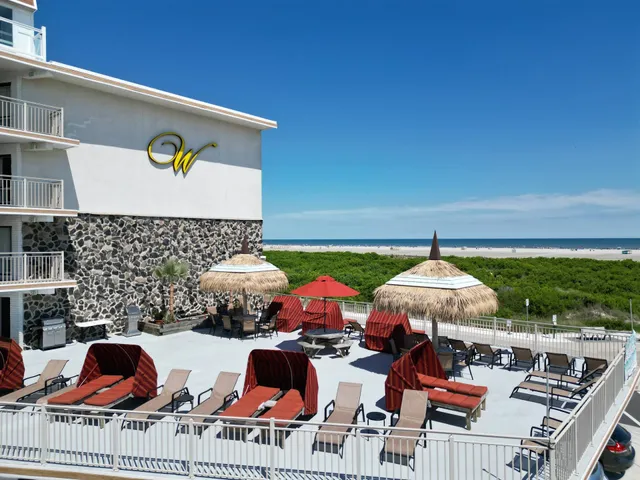 Waikiki Oceanfront Inn