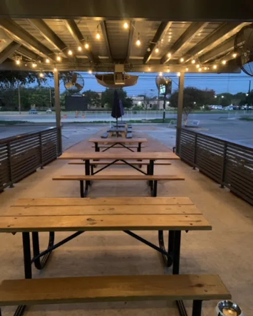 Turnstile Bar and Restaurant