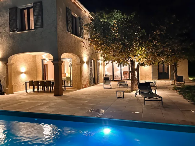 Villa Le Mas Du Roulier, Location De Vacances Et Séminaires D'exception En Auvergne