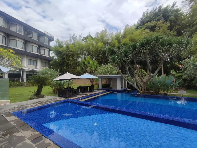 Grand Kecubung Hotel