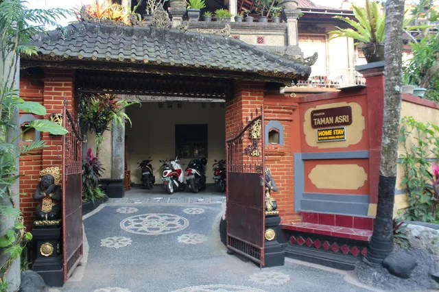 Pondok Taman Asri Homestay