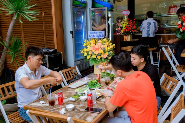 Bánh Xèo Tôm Nhảy Mộc Miên