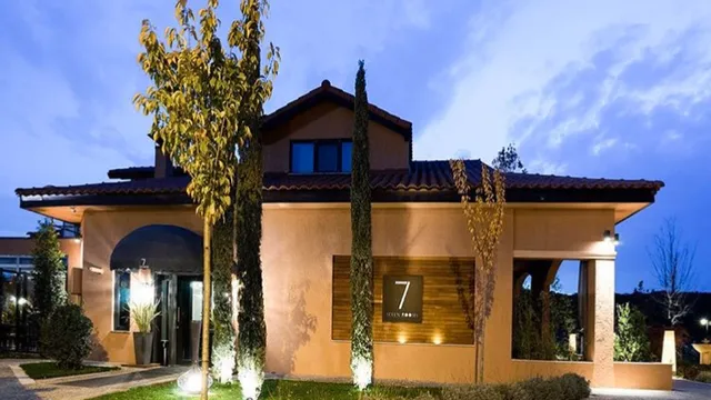 7 Rooms Boutique Hotel