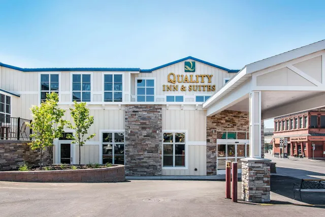 Quality Inn & Suites Houghton Downtown