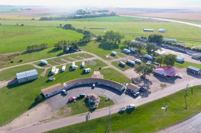 Lake Andes Inn & RV Campground