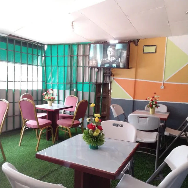 BLISS LOUNGE CHAPEL OBILI - YAOUNDE
