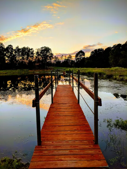 Oak Grove Manor & Pine Grove Cottages