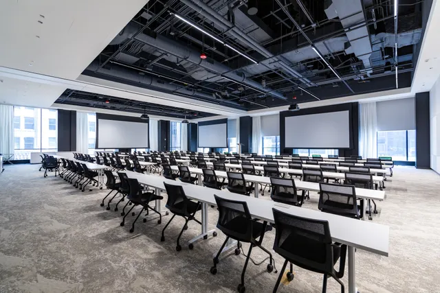 Convene Willis Tower