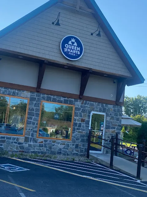 Queen of Harts Pizza