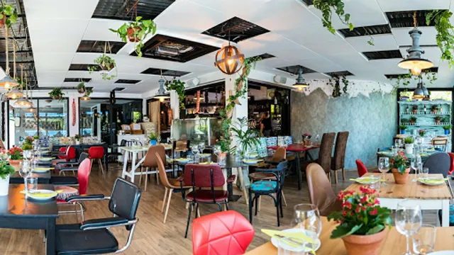 15Fifteen Cantina & Garden