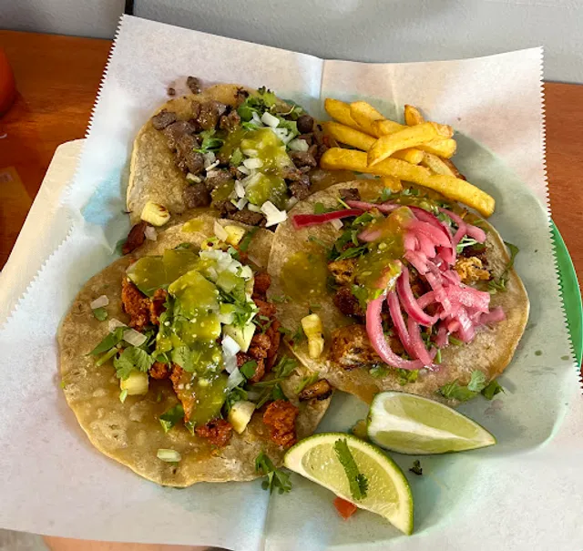 diablos tacos & tamales