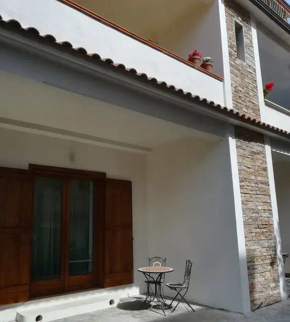 the Mainstreet Holiday House