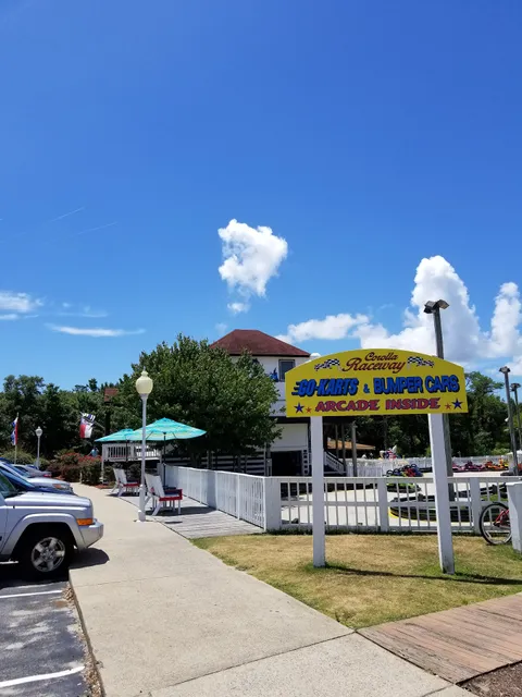 Timbuck II Shopping Village