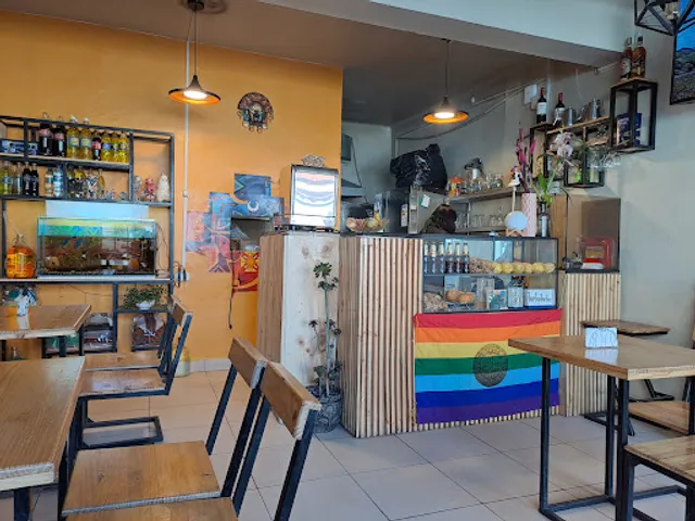 La Perla Criolla (Comida Peruana)