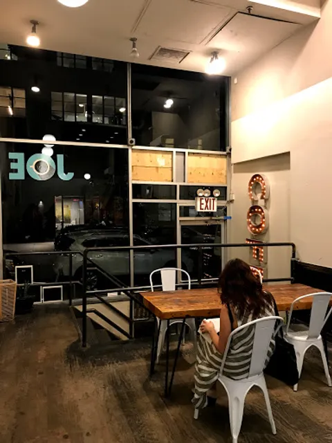 Joe Coffee Company: 13th Street