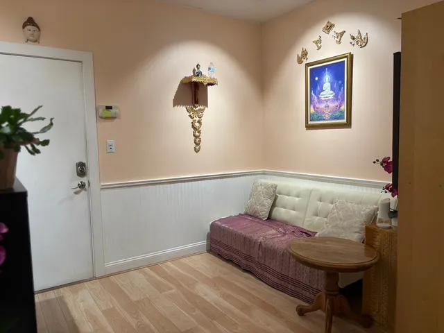 Pure Thai Acupressure & Massage