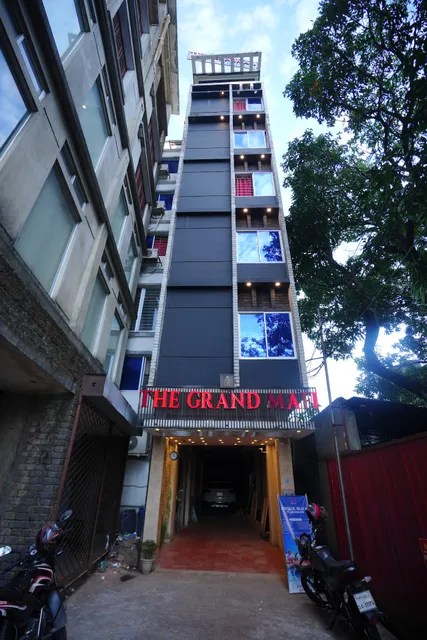 The Grand Mafi Hotel & Suites