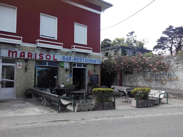 Restaurante Marisol, el de los Relojes antiguos.