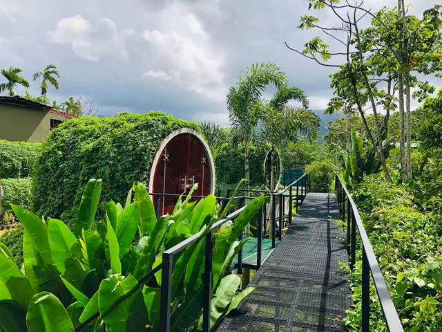 Arenal Backpackers Resort