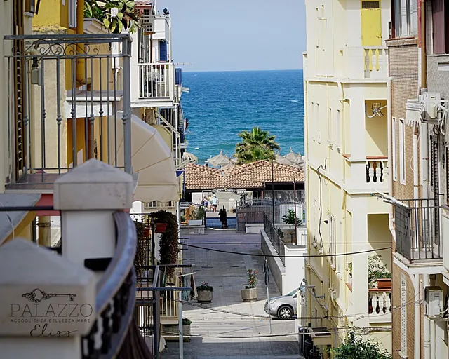 B & B Palazzo Eliss - Bed and Breakfast