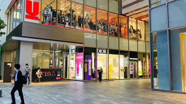 DIOR Tokyo Omotesando