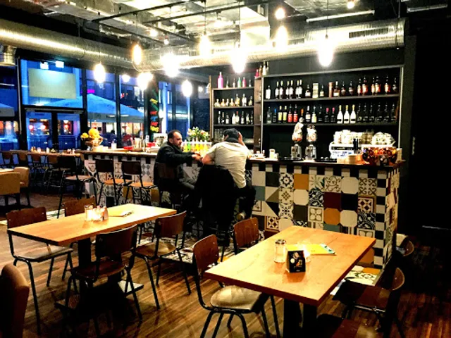 Rodeos-Restaurant Cafe Cocktailbar Terrasse