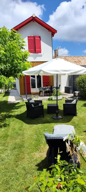 Location de meublés de vacances de la Villa Darom et l'Annexe de villa Darom