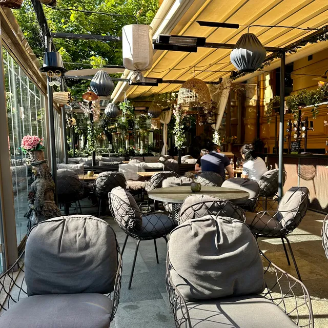 Victorian Steampunk Lab