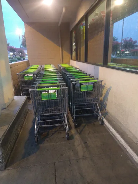 College Green Shopping Center