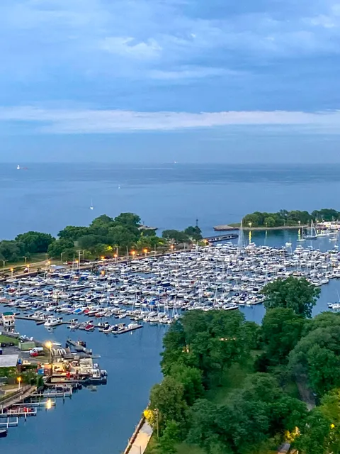 3550 N Lake Shore Dr Condo