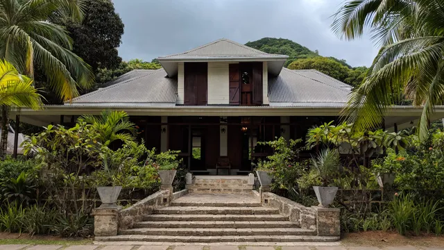 Takamaka Rum Distillery