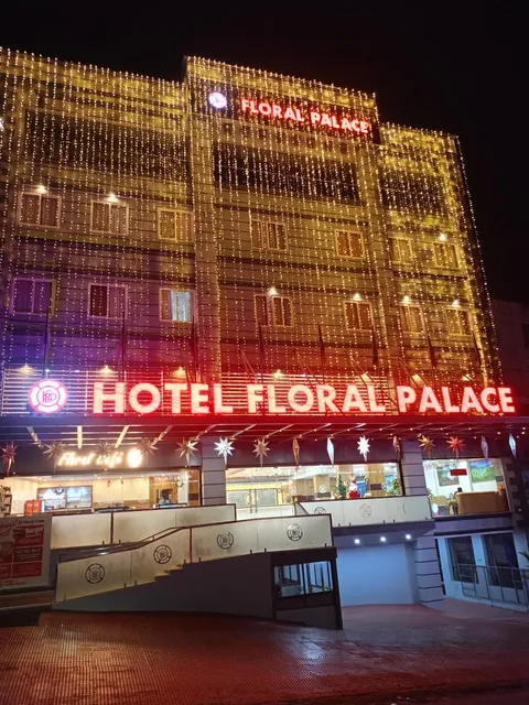 Hotel Floral Palace