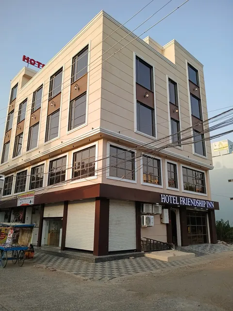Hotel Friendship Inn
