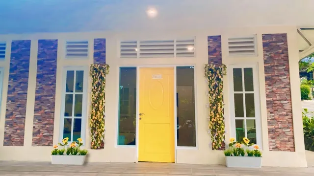 Bonjour Village by Villapedia