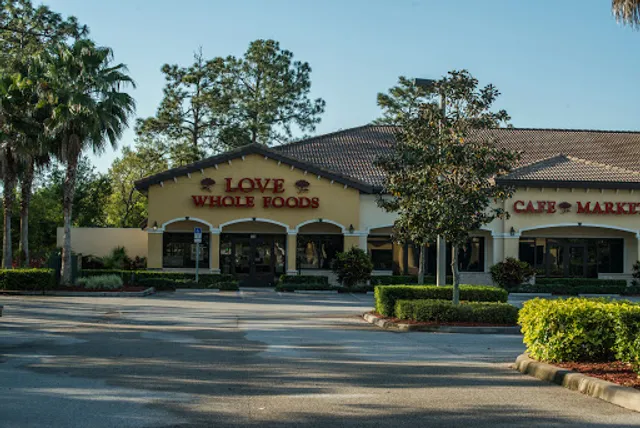 Love Whole Foods Cafe and Market