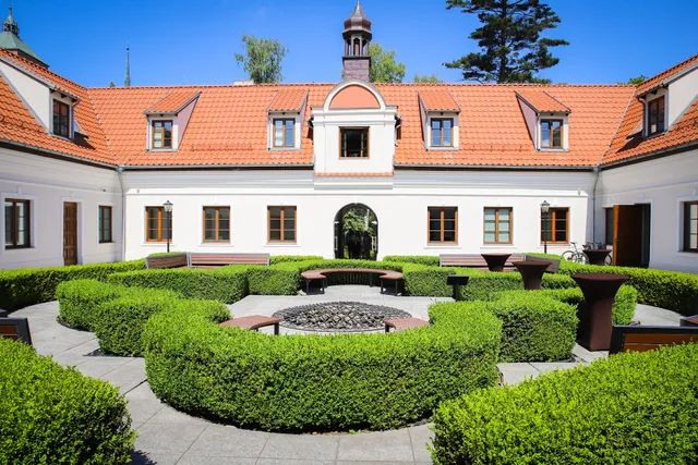 Pałacyk Potockiego Pokoje i Apartamenty