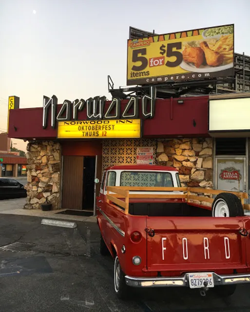 Norwood Bar & Lounge