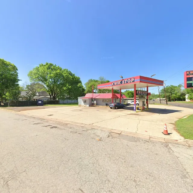 Lucky Star Drive In Grocery