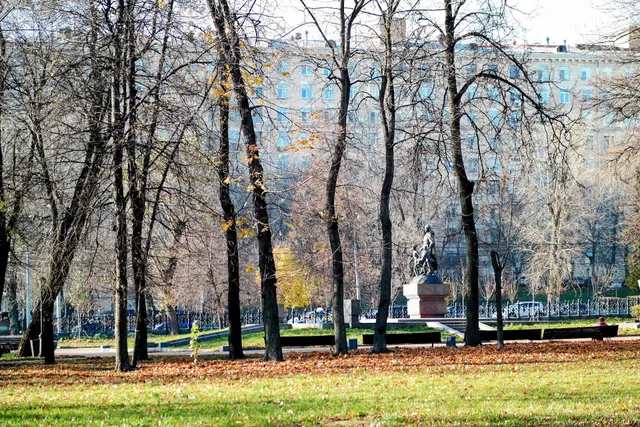 Самотечный Сквер