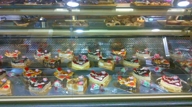 Pastelería Cafetería Las Delicias