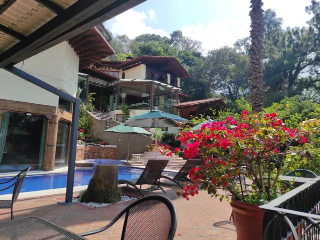 Suites en la Montaña Lakeview Suites & Boutique