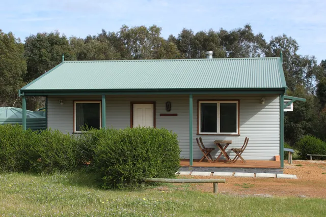 Manyat Peak Cottages