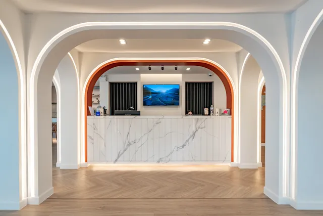 The Tint At Phuket Town