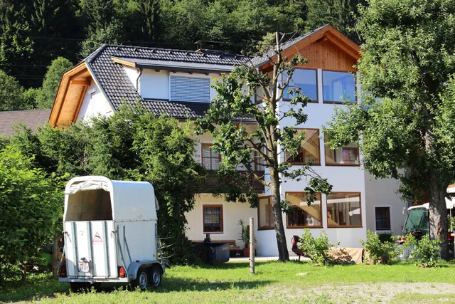 Bio Bauernhof Knaller