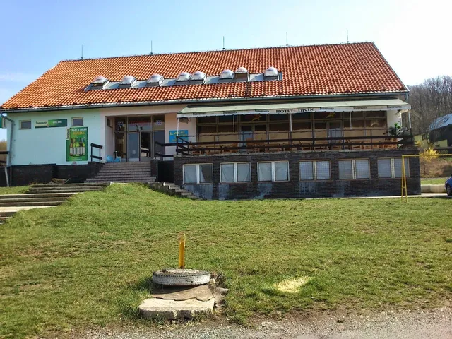 Hotel Divín - Turistická Ubytovňa