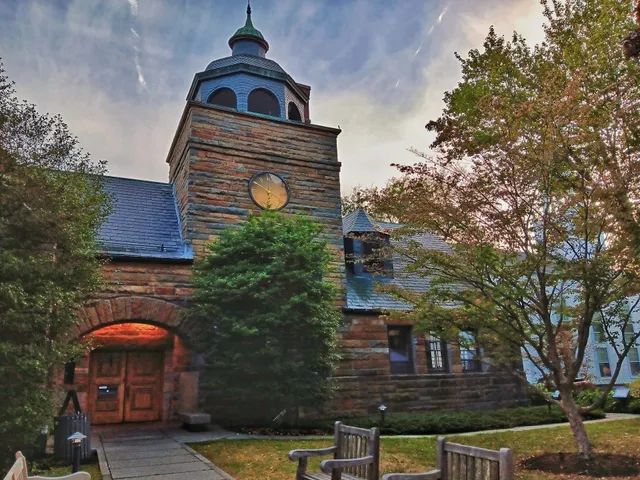 Manchester by the Sea Public Library
