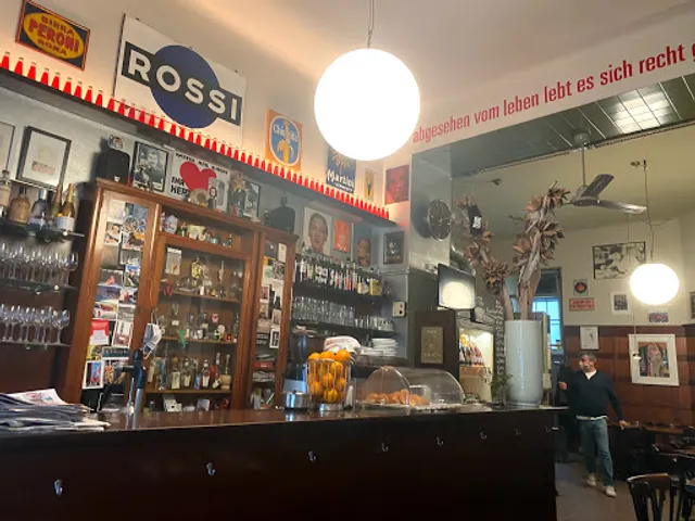 Café-Restaurant Hold