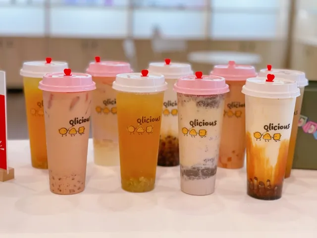 Qlicious Bubble Tea & Pastries (OTR)